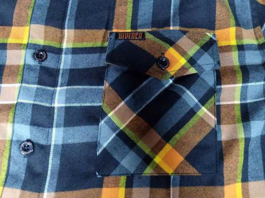 The Crow Women’s Long Sleeve Flannel